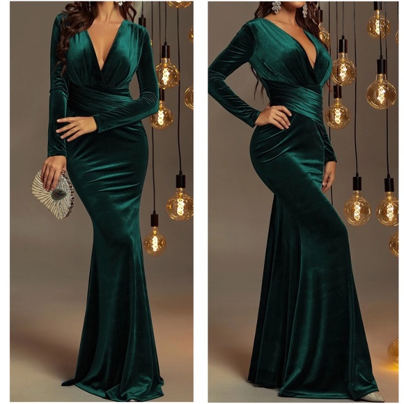 Luxe Velvet Plunging Neck Mermaid Hem Party Formal Wedding Dress - Picture 4 of 5